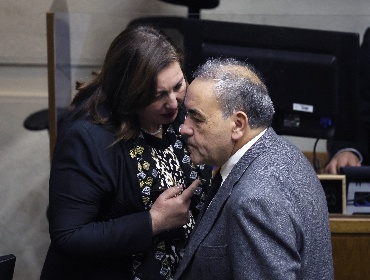 Senador Espinoza revela que hay "dos almas" en el PS: una liderada por Cicardini-Manouchehri y otra por Vodanovic-Castro