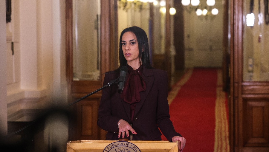 Senadora Paulina Núñez responde a críticas: "No hay nada más valiente que lograr acuerdos"