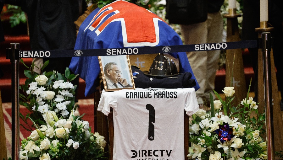 Despiden a Enrique Krauss con homenaje transversal en el ex Congreso Nacional