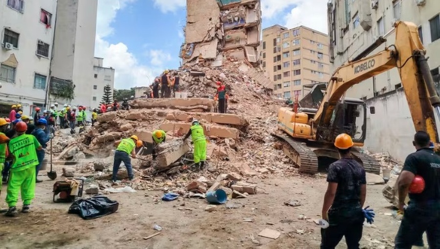 Ascienden a más de 4.300 los muertos por el doble terremoto en Venezuela
