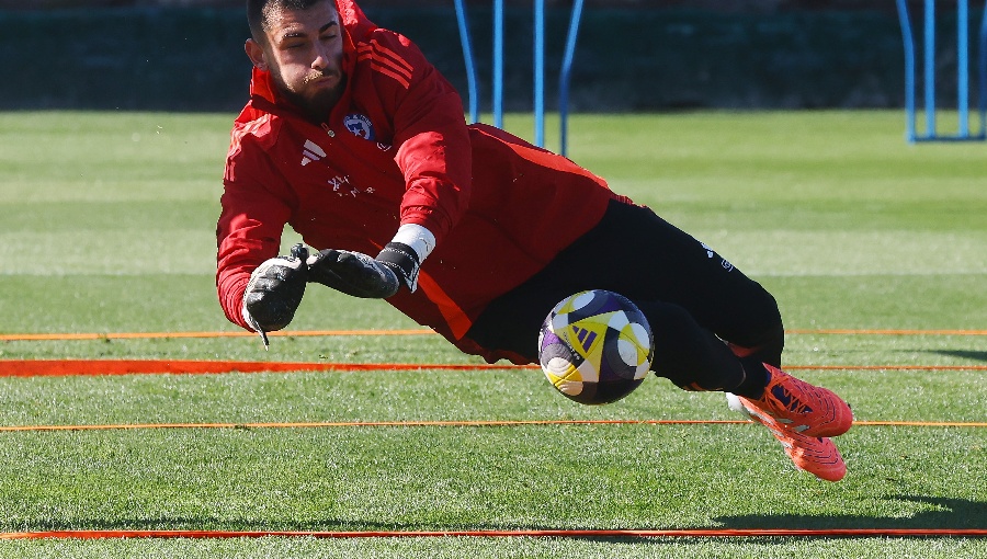 Universidad de Chile busca portero y sondea a dos ex Universidad Católica y a Gabriel Arias