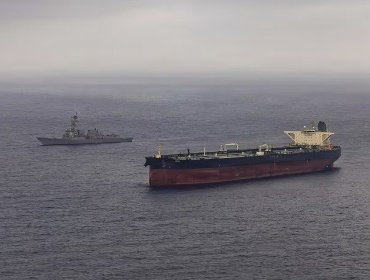 Estados Unidos desmiente a Irán y asegura que el tráfico en Ormuz "fluye con normalidad"