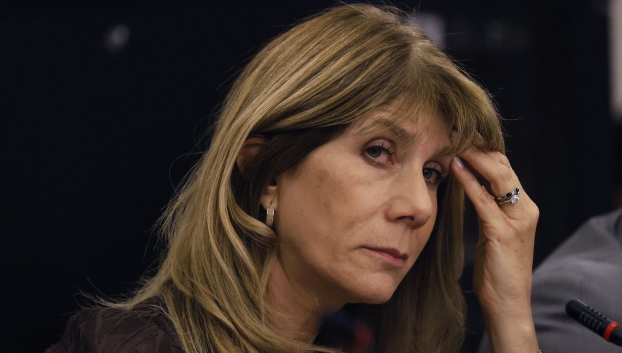 Ministra Rincón confirma que decreto de racionamiento eléctrico "está en revisión" para que sea firmado por el Presidente Kast