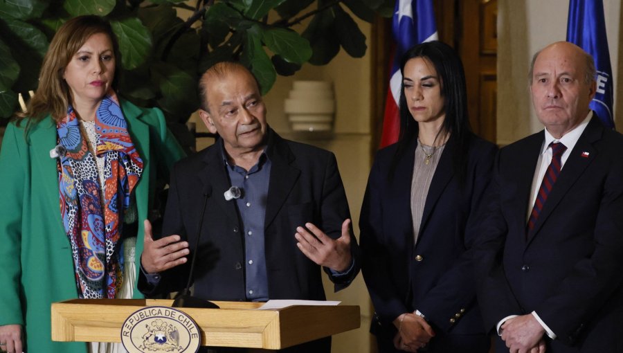 "Sacaron una carta bajo la manga": senador Celis da por quebrado el acuerdo con el Gobierno y culpa al ministro Quiroz