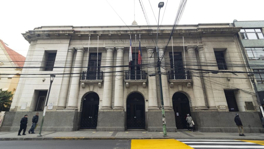 Desconocidos sustraen computadores desde dependencias de la Secretaría Municipal de Valparaíso: casa edilicia anuncia querella