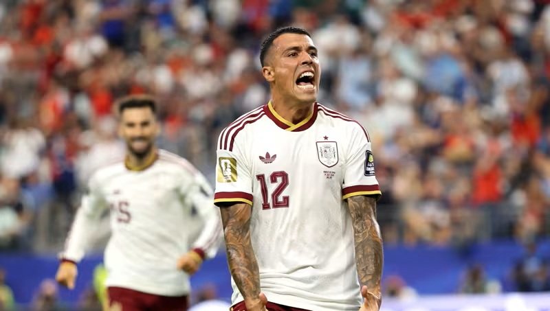 España derrota con autoridad a Francia y volverá a disputar una final de Mundial tras 16 años