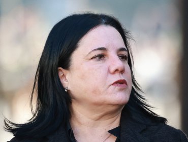 Cámara rechaza crear comisión investigadora contra exministra Steinert por dictamen de la Contraloría