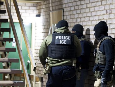 ICE ordena suspender las detenciones de vehículos tras muerte de dos inmigrantes en Texas y Maine