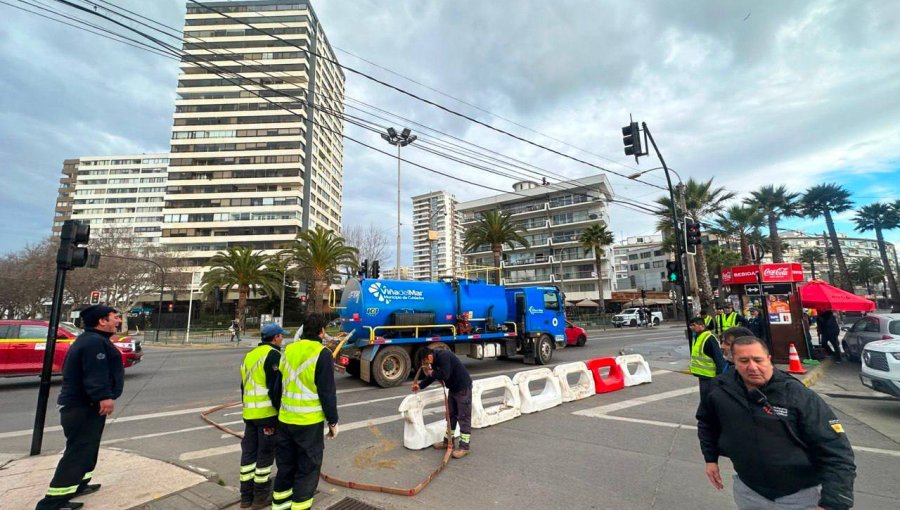 Fuerte oleaje asociado a los sistemas frontales obliga a cerrar la Av. Perú de Viña del Mar
