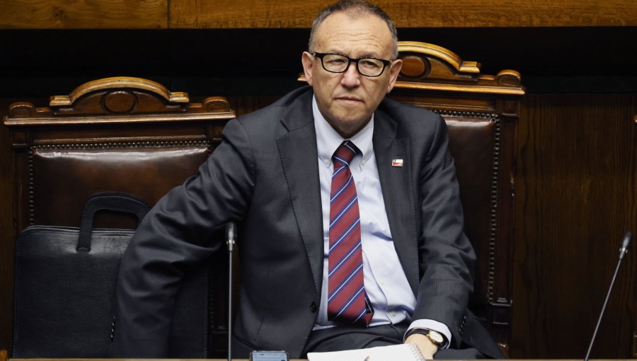 Ministro José García Ruminot prevé apoyo de la oposición a la megarreforma y aborda rebaja de combustibles