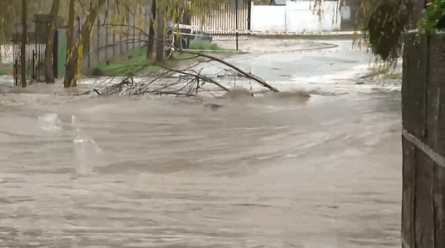 Solicitan evacuar los sectores Ribera Belloto Norte, Infante y El Sol por desborde del estero Quilpué