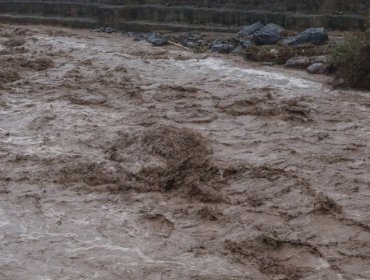 Solicitan evacuar el sector Campamento Ribera del Río en Talagante por crecida del río Mapocho