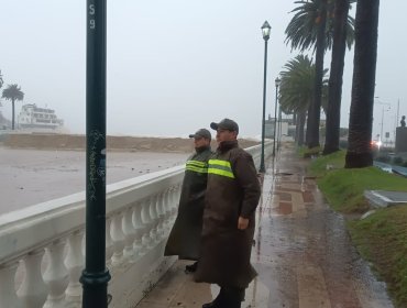 Carabineros reporta más de medio centenar de emergencias y tres lesionados por operativos asociados al sistema frontal en la V Región