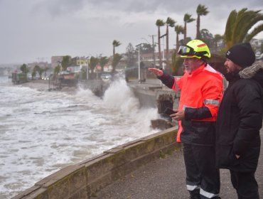 Algarrobo despliega amplio contingente de funcionarios para enfrentar precipitaciones