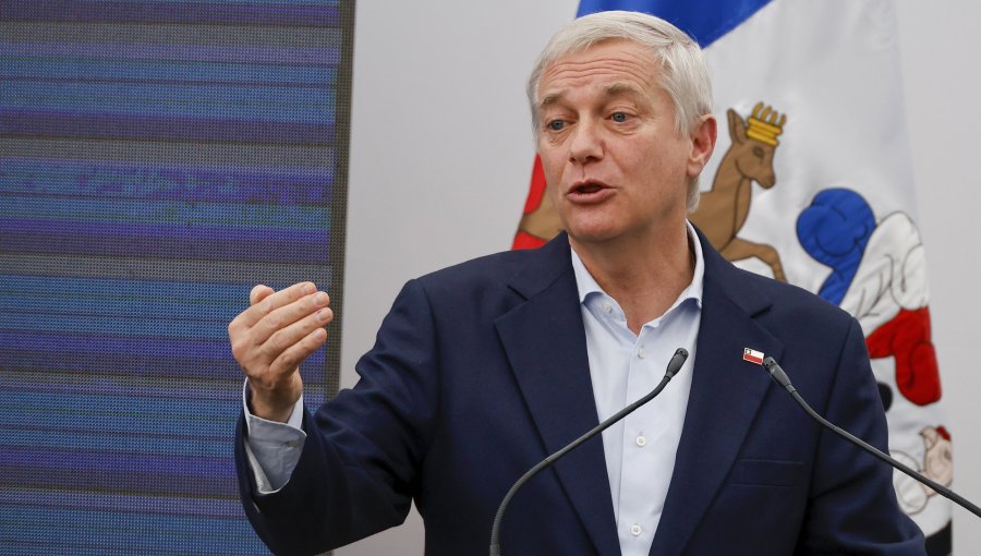 Presidente Kast condena ataque a carabineros en Lo Espejo y asegura que "vamos a ir por ese criminal"
