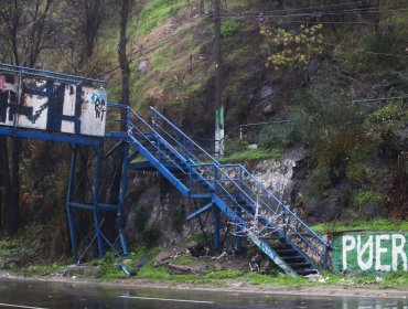 Gobernador Mundaca anuncia recursos de emergencia para financiar reparación de daños causados por temporal en Valparaíso