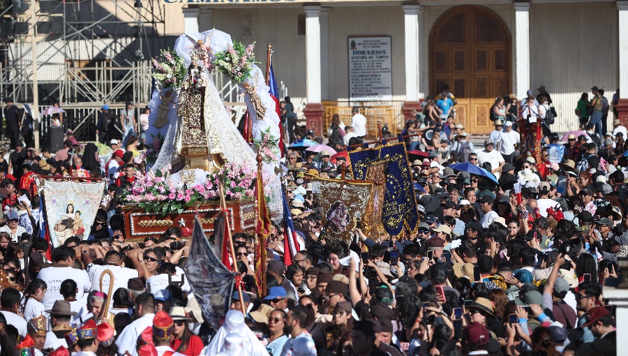 Fiesta de La Tirana inicia sus despedidas tras reunir a cerca de 500 mil peregrinos