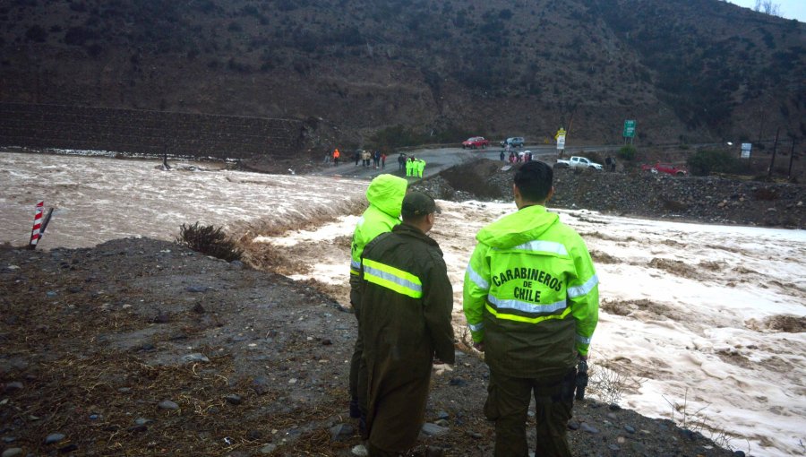 Solicitan evacuar sectores de Hornitos y Pabellón por activación de quebrada en Tierra Amarilla