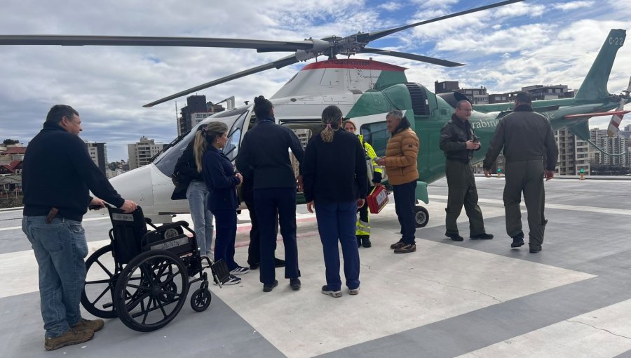 Rescatan en helicóptero a paciente aislado en Cabildo para que pudiera recibir un trasplante de riñón en Viña del Mar