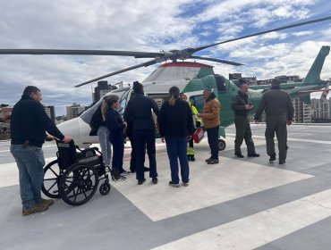 Rescatan en helicóptero a paciente aislado en Cabildo para que pudiera recibir un trasplante de riñón en Viña del Mar