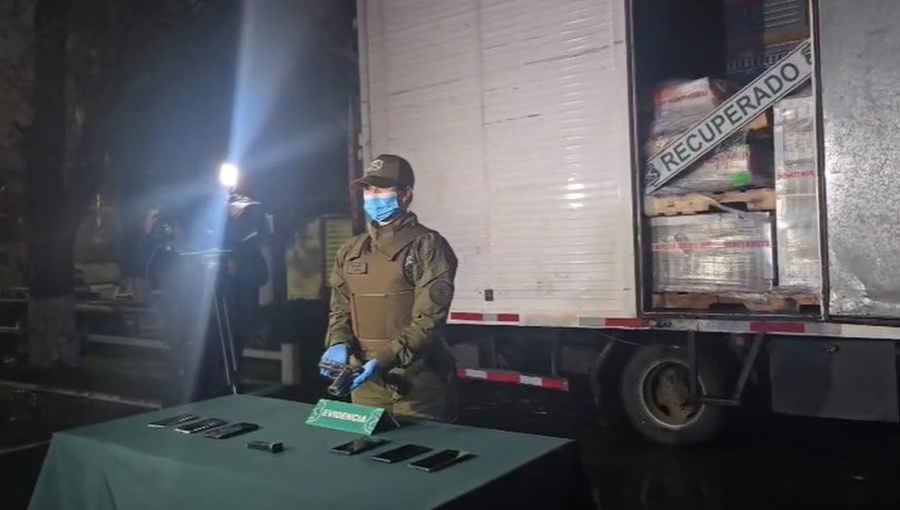 Recuperan camión con millonaria carga de computadores tras violento asalto en la ruta 68