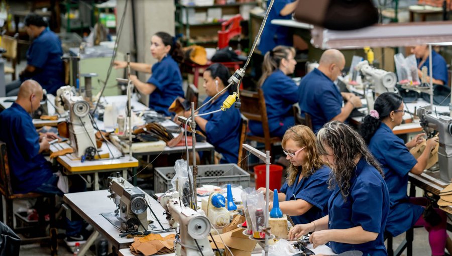 Abren postulaciones a becas para certificar competencias laborales de personas desempleadas en la región de Valparaíso
