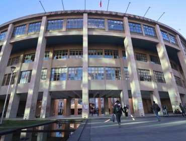 Corte confirma expulsión de alumno de la UNAB por amenazas de tiroteo en Concepción