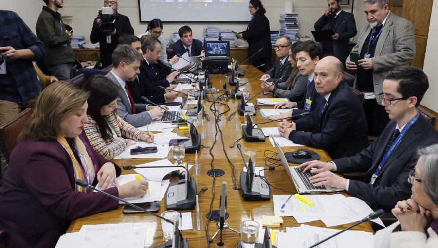 Comisión mixta encargada de resolver punto pendiente de la megarreforma aprueba compensación a municipios por exención de contribuciones