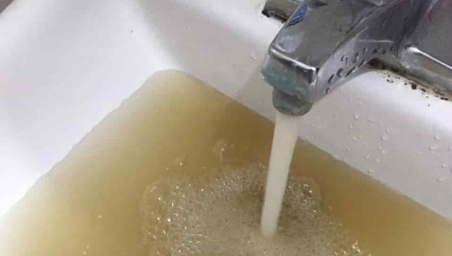Experto alerta sobre los riesgos de la alta turbiedad del agua potable tras las intensas precipitaciones en la región de Valparaíso