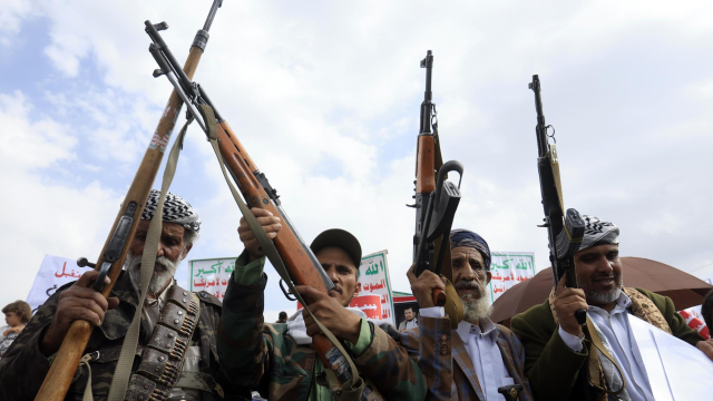 Hutíes de Yemen afirman haber atacado petroleros en el mar Rojo luego de anunciar un "embargo marítimo"