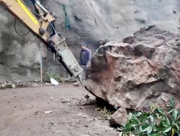 Detienen faenas de demolición de roca que cayó durante el temporal en Putaendo: obra estaría amenazando la red de alcantarillado