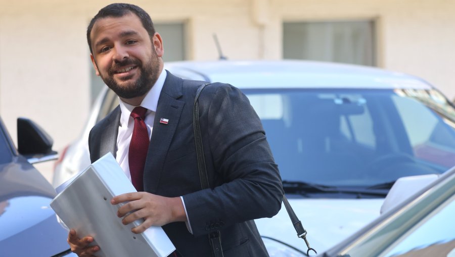 Gobierno confirma que renuncia de subsecretario de Hacienda se produjo tras dar positivo en test de drogas