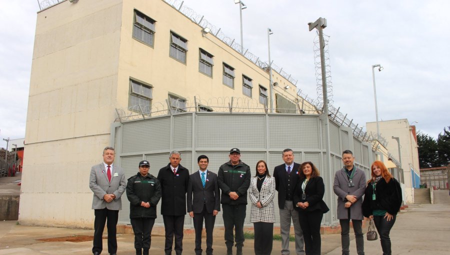 Inauguran nuevo módulo en cárcel de Valparaíso y trasladan a 117 internos desde Quillota para reducir sobrepoblación