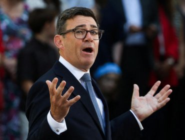 Primer ministro británico anuncia rebaja de impuestos para pubs, discotecas y locales de conciertos