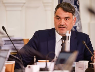 Senador Macaya aborda suspensión de votación de megarreforma y advierte riesgo de no compensar recursos a municipios