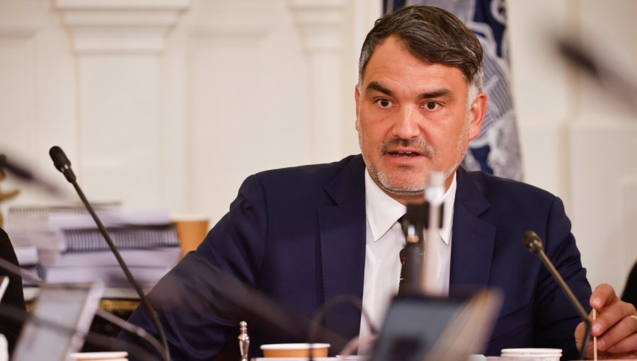 Senador Macaya aborda suspensión de votación de megarreforma y advierte riesgo de no compensar recursos a municipios