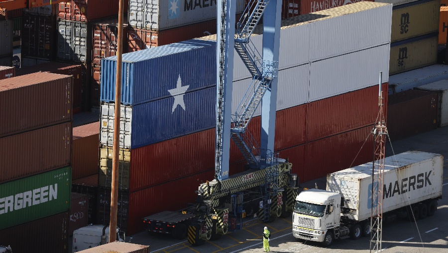 Gobierno rechaza arancel de 12,5% aplicado por EE.UU. y niega trabajo forzoso en Chile