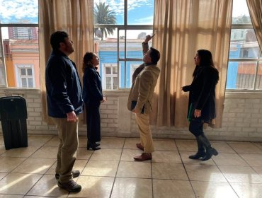 Autoridades inspeccionan colegio y jardín infantil afectados por el paso de los sistemas frontales en Valparaíso y Quilpué