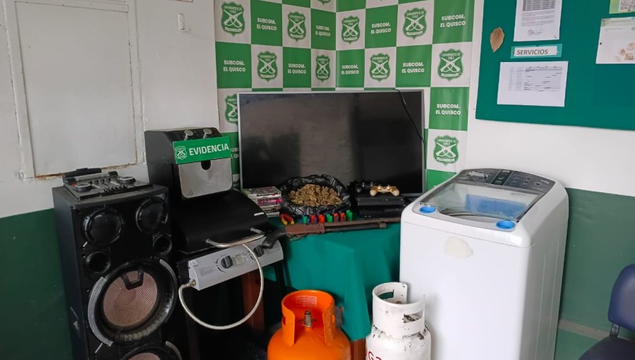 Detienen a un hombre por robo en El Quisco: recuperan especies e incautan droga y un arma