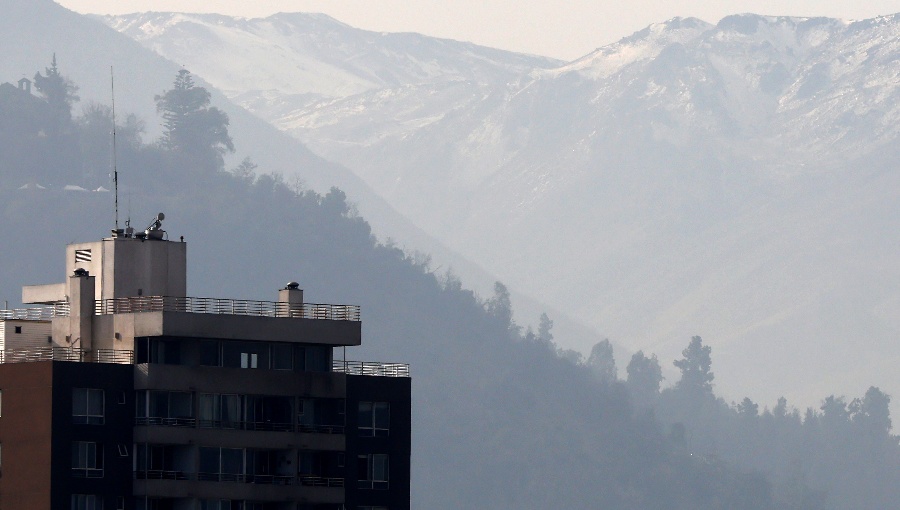 Decretan alerta ambiental para este domingo en la Región Metropolitana