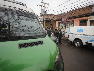 Investigan hallazgo de hombre fallecido en plena vía pública en Barrio Franklin