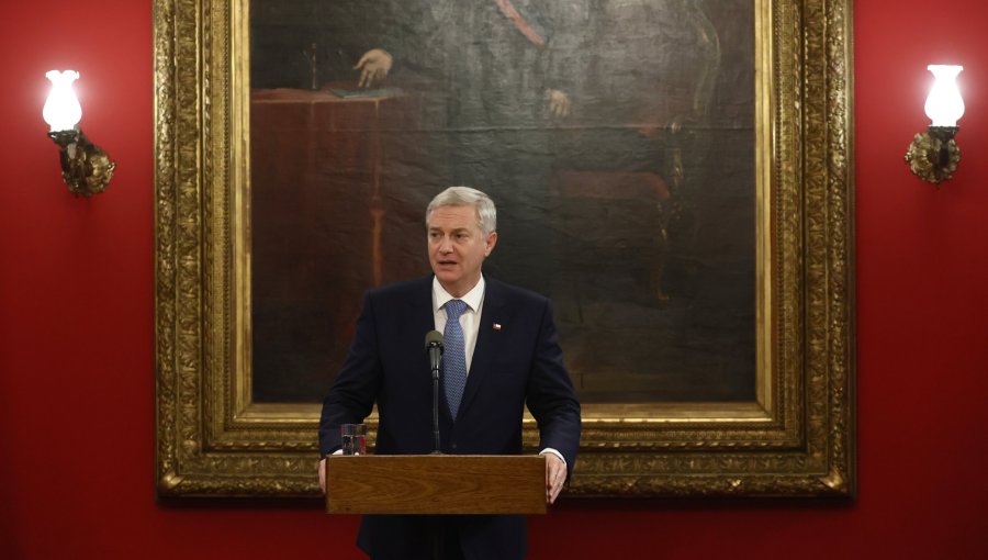 Presidente Kast firma proyecto que incorpora nueva causal de cesación en el cargo de autoridades ante consumo de drogas