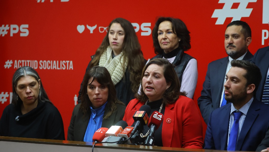 PS y PPD responden al biministro Alvarado y critican falta de liderazgo en el Gobierno