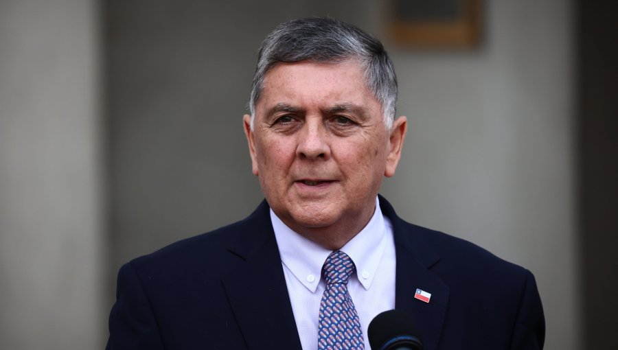 Biministro Alvarado calificó de "inaceptable" el caso de exseremi de Salud detenido por presuntos delitos sexuales