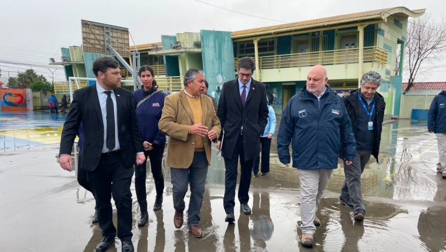 Subsecretario de Educación inspecciona colegios afectados por el temporal y destaca avance del retorno a clases en Marga Marga