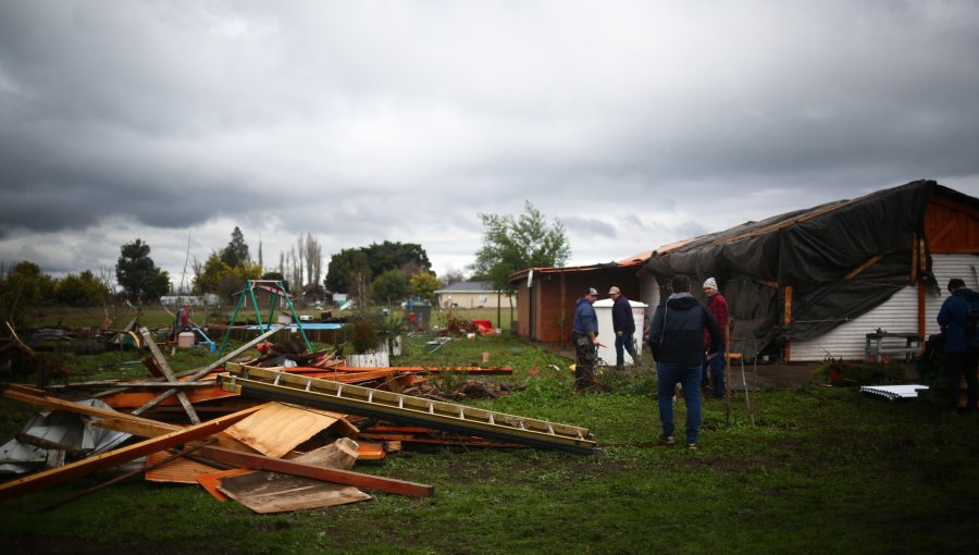 956 afectados y 142 viviendas con daños en la región de Ñuble tras sistema frontal y tornado