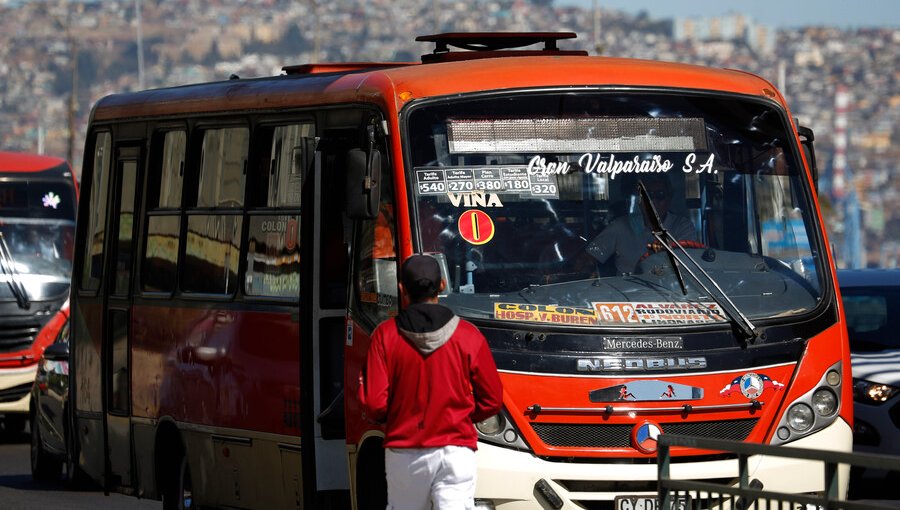 Editorial: El meollo en la crisis de locomoción colectiva del Gran Valparaíso: falta del recurso humano