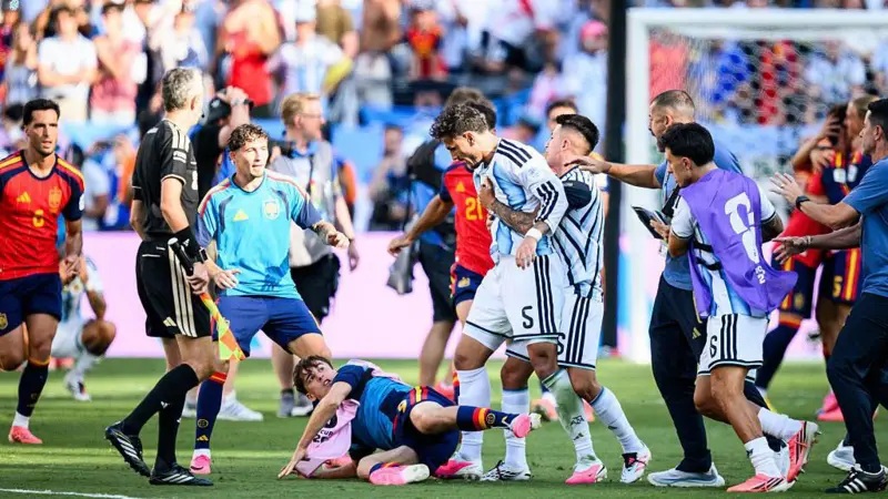 FIFA abre procedimientos disciplinarios contra Argentina por incidentes ocurridos durante el Mundial