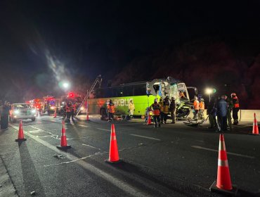 Múltiples personas lesionadas deja colisión entre bus y un camión en la ruta 68 en Casablanca