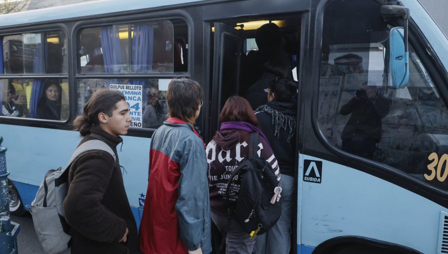 Problema estructural grave en el Gran Valparaíso: falta de 6 mil conductores mantiene a 1.000 buses estacionados en garitas